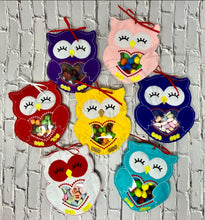 Load image into Gallery viewer, Valentines Peek A Boo Candy Treat Bags